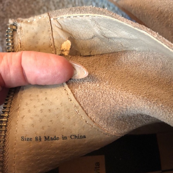 Dolce Vita beige genuine suede ankle boot pointed toe back zipper block heel 8.5 - Picture 9 of 12